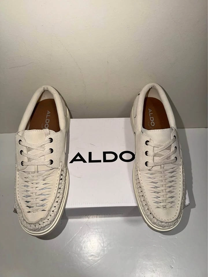 New Aldo Men Suede Leather Shoes. Size 9 US.