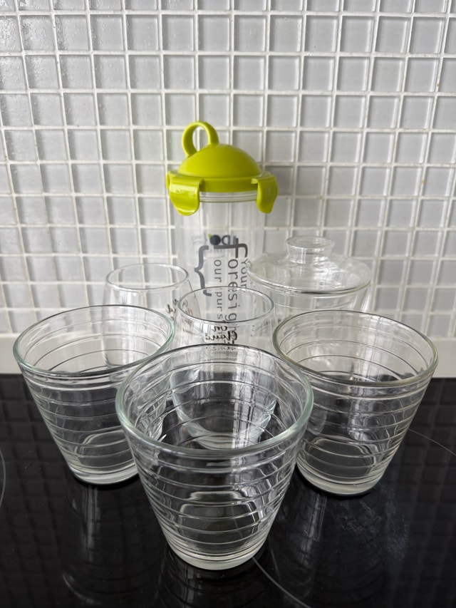 Kitchenware Set including Glass Cups and Storage Containers