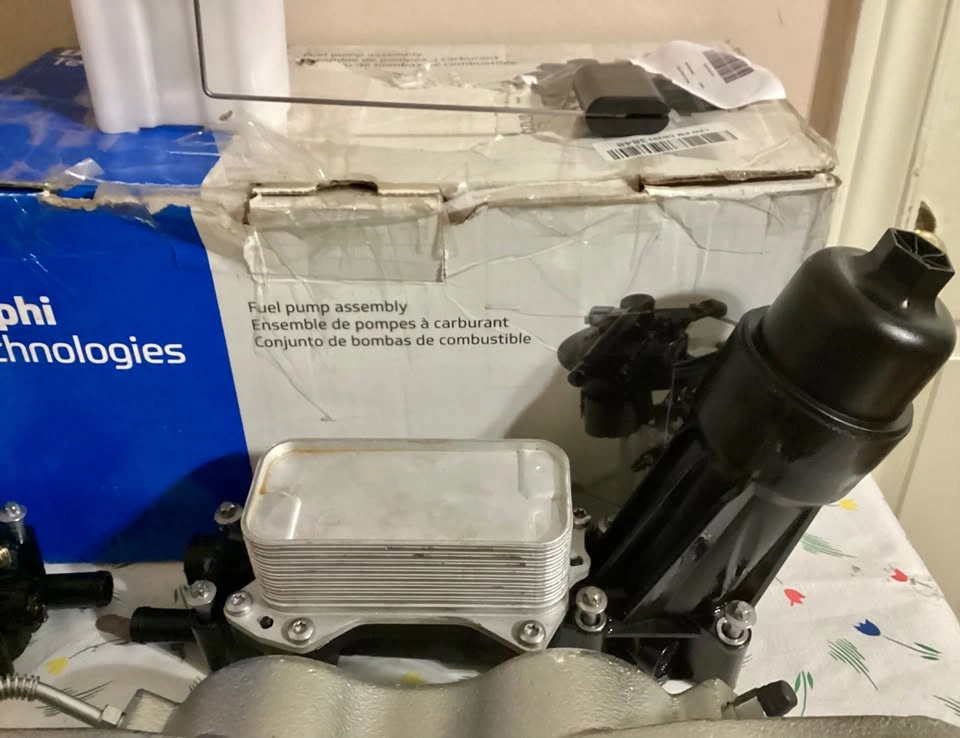 6 Vehicle Parts, willing to separate parts for C$50 each - photo 4