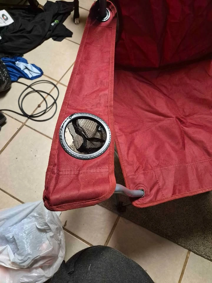 3 ozark trail folding chairs - photo 3