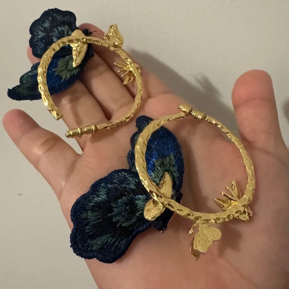 NEW 🧡 Chunky Gold Hoop Earrings Large Embroidered Blue Butterfly image indicator(7)