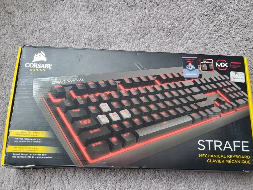 Corsair Strafe Gaming Keyboard Cherry Red