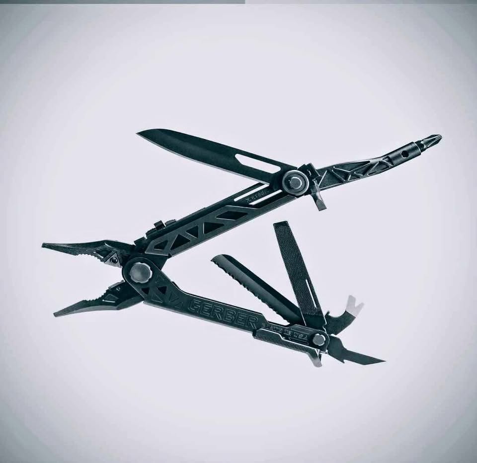 GERBERS NEW MULTITOOL HAND SET W/ CARRY CASE!