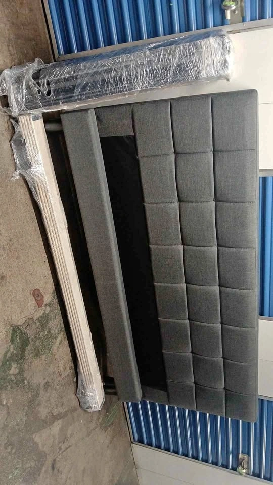 King size frame