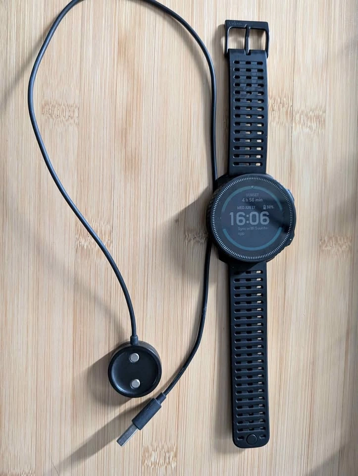 Suunto Vertical All Black Stainless Steel – Sapphire Glass
