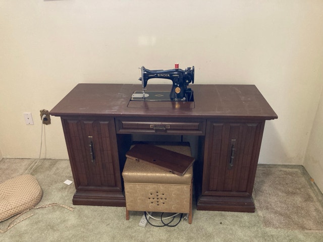 art deco sewing desk - photo 3