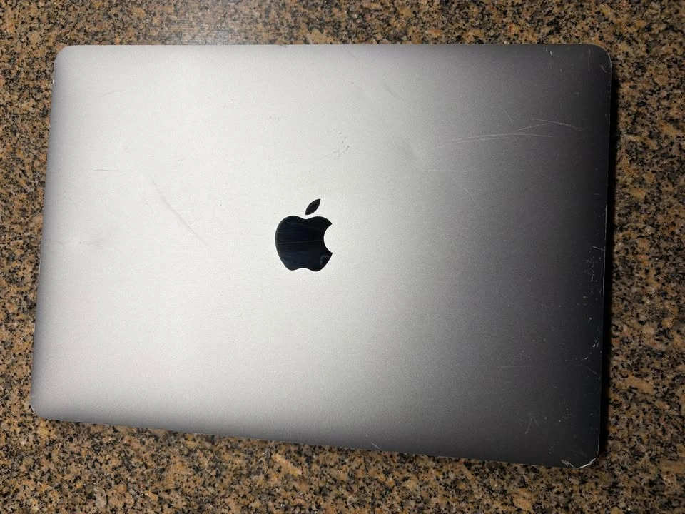 MacBook Pro 2019 - photo 4