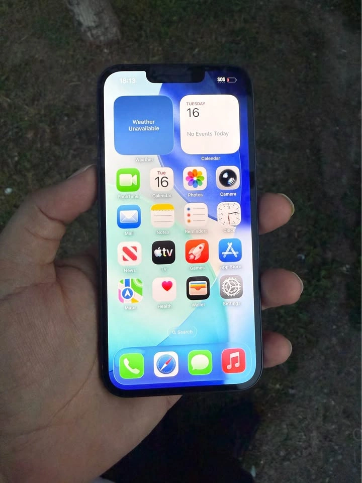 Iphone 13 128 gb 10/10 fully unlocked 97% Battery health. - photo 3