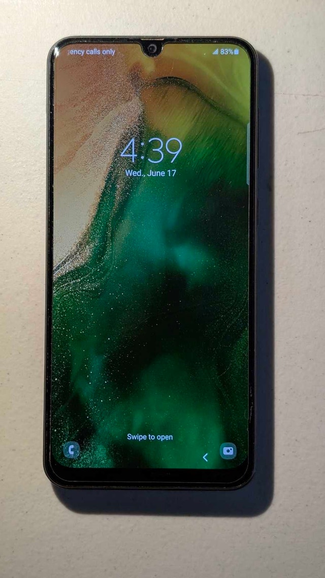 Samsung Galaxy A50 cellphone