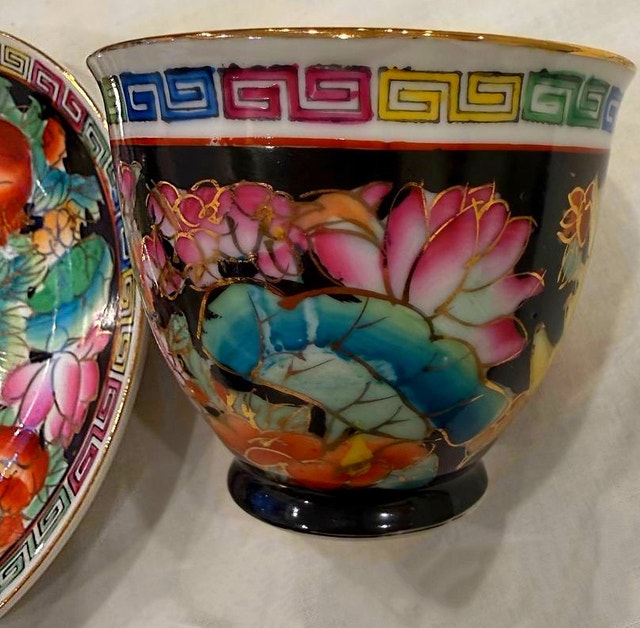 Famile Noir Floral hand painted porcelain 17 Pieces tea set - photo 4