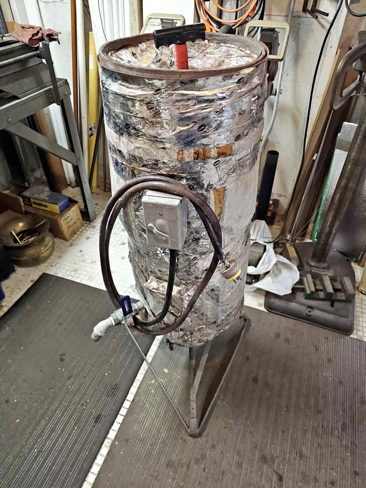 Chemical Strip Tank for Cleaning Metal ~30 Gallon