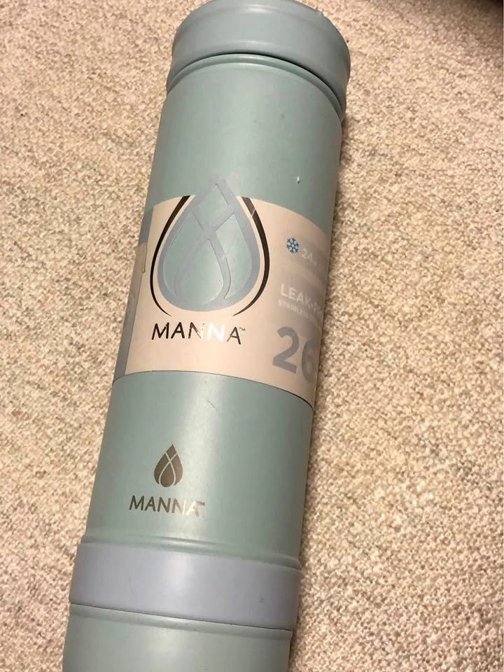 ⚽️ Free Mana Water Bottle