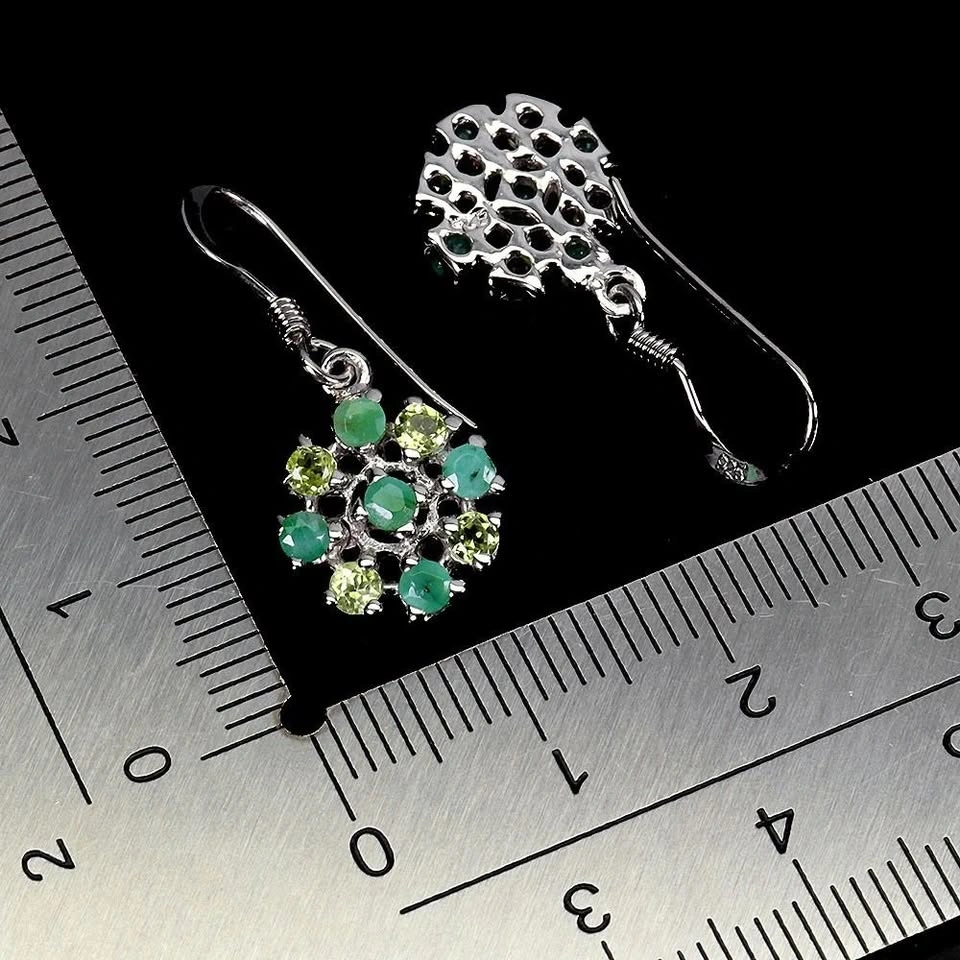 ⚽ Emerald & Peridot Cluster Earrings 14K White Gold Plated - photo 4