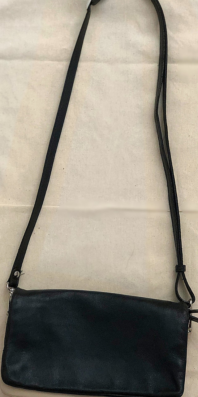Danier Genuine Leather Triple Pouch Crossbody Bag – Colorblock - photo 5