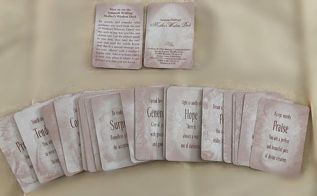 2004 Mother’s Wisdom Oracle Deck 40 Cards - photo 4