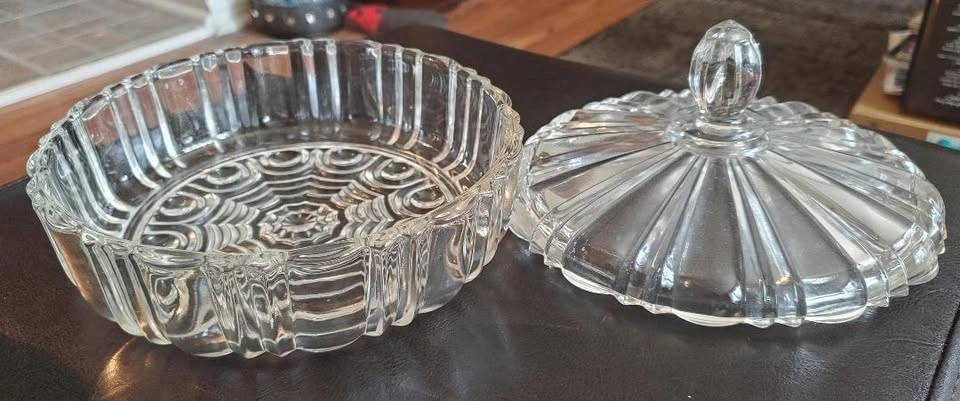 Vintage Glass Candy Dish w Lid - photo 3