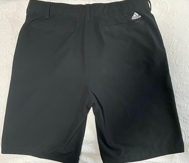 NWOT: Sz 32 Adidas Ultimate365 Golf Shorts - photo 2