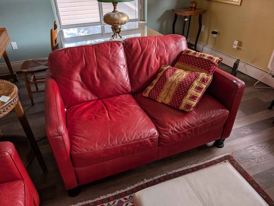 Natuzzi Red Leather Sofa & Love Seat! - photo 2