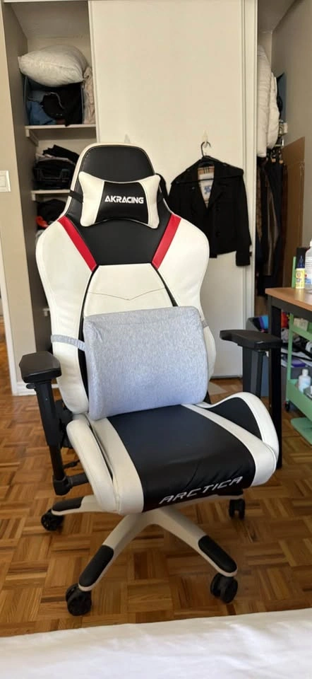 AKRacing Gaming Chair - $200 - photo 2