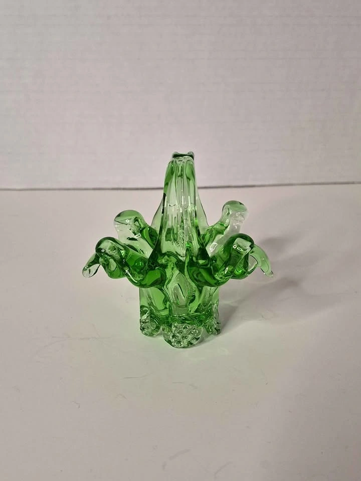 Mini Chalet Glass Basket