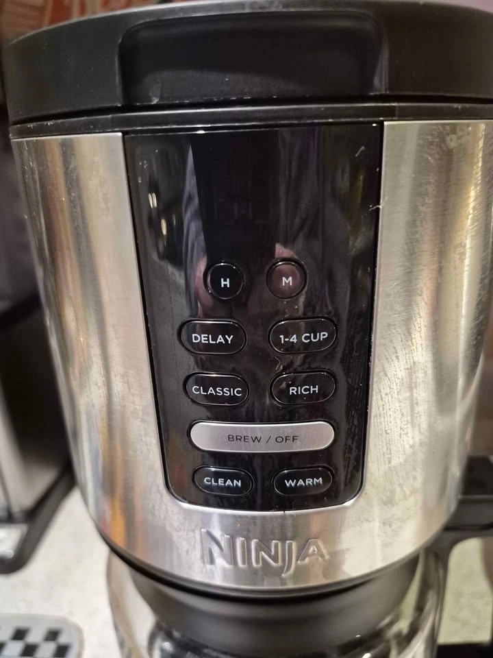 Ninja Coffee Maker (like new) - photo 2