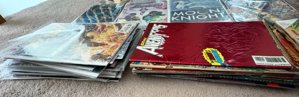 Giant Lot of Comic Books (Marvel, DC, etc.) - photo 2