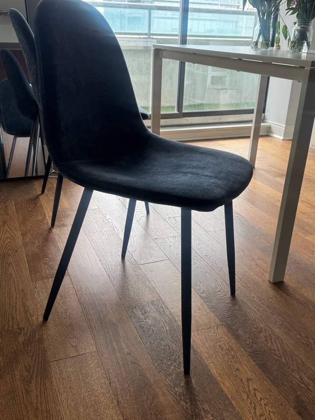 4 baby velvet dining chairs! - photo 2