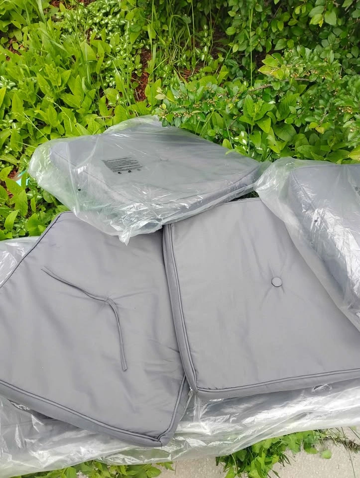Moving Sale: Grey Outdoor Seat Cushions⚽ - photo 3