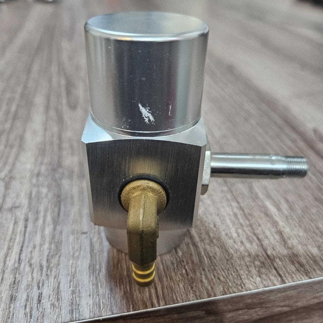 NOURSUN (RP25AF-007-YR-0604-10 Regulator - photo 2