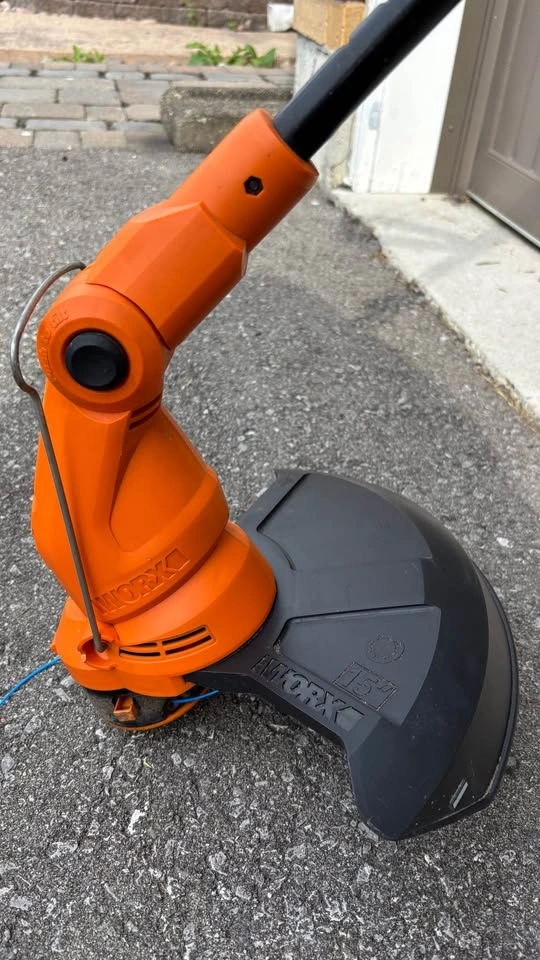 WORX 5.5 Amp 15” Corded Electric String Trimmer/Edger - photo 2