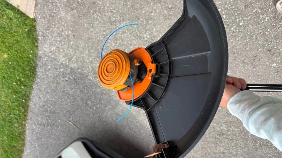 WORX 5.5 Amp 15” Corded Electric String Trimmer/Edger - photo 4