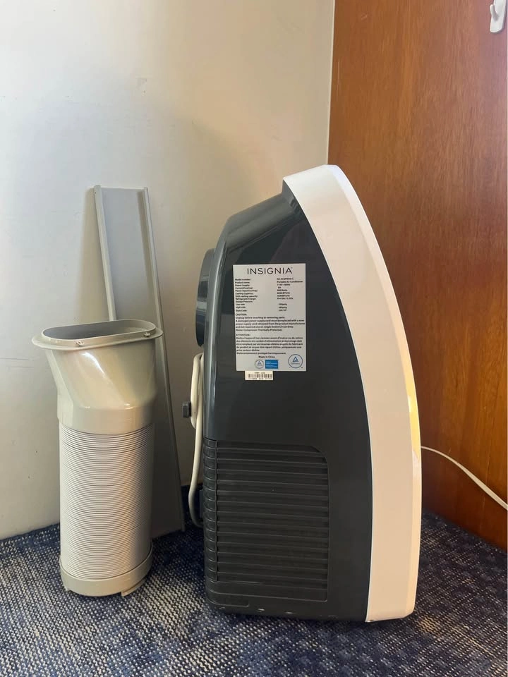 Insignia 8k BTU Portable AC – Clean, Cold Air, Complete Kit - photo 2