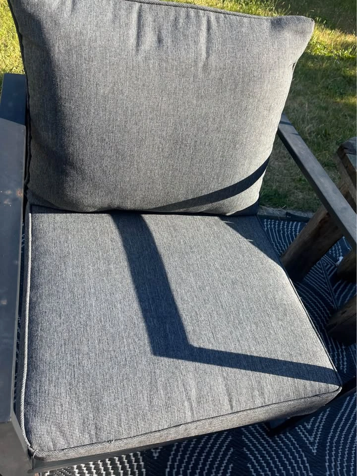 (can deliver) Hampton Bay Modern Patio Lounge Chairs (Set of 2) - photo 5