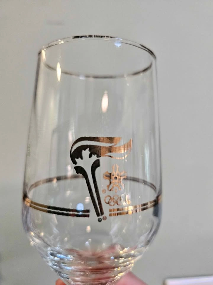 Set of 17 vintage Calgary 1988 Winter Olympics cups - photo 2