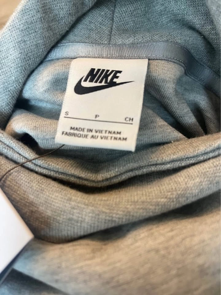 Nike Tech Fleece for Women - photo 3
