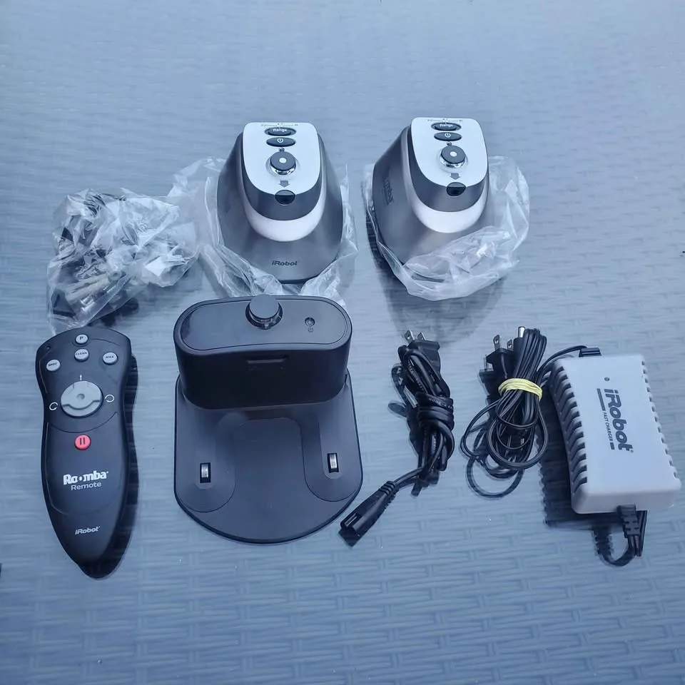 iRobot Roomba vacuum lot (3) image indicator(2)