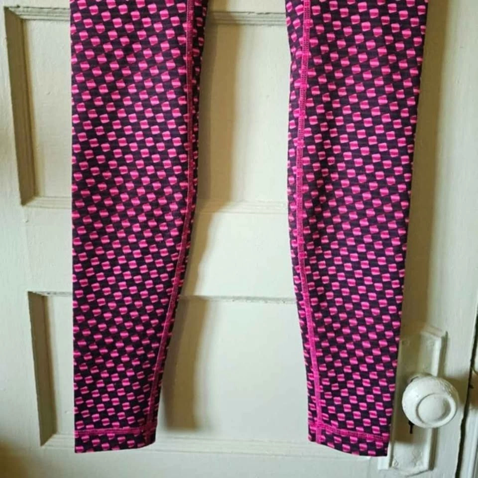 Size 4 Lululemon Wonder Under III berry pink black leggings 4 Re - photo 5
