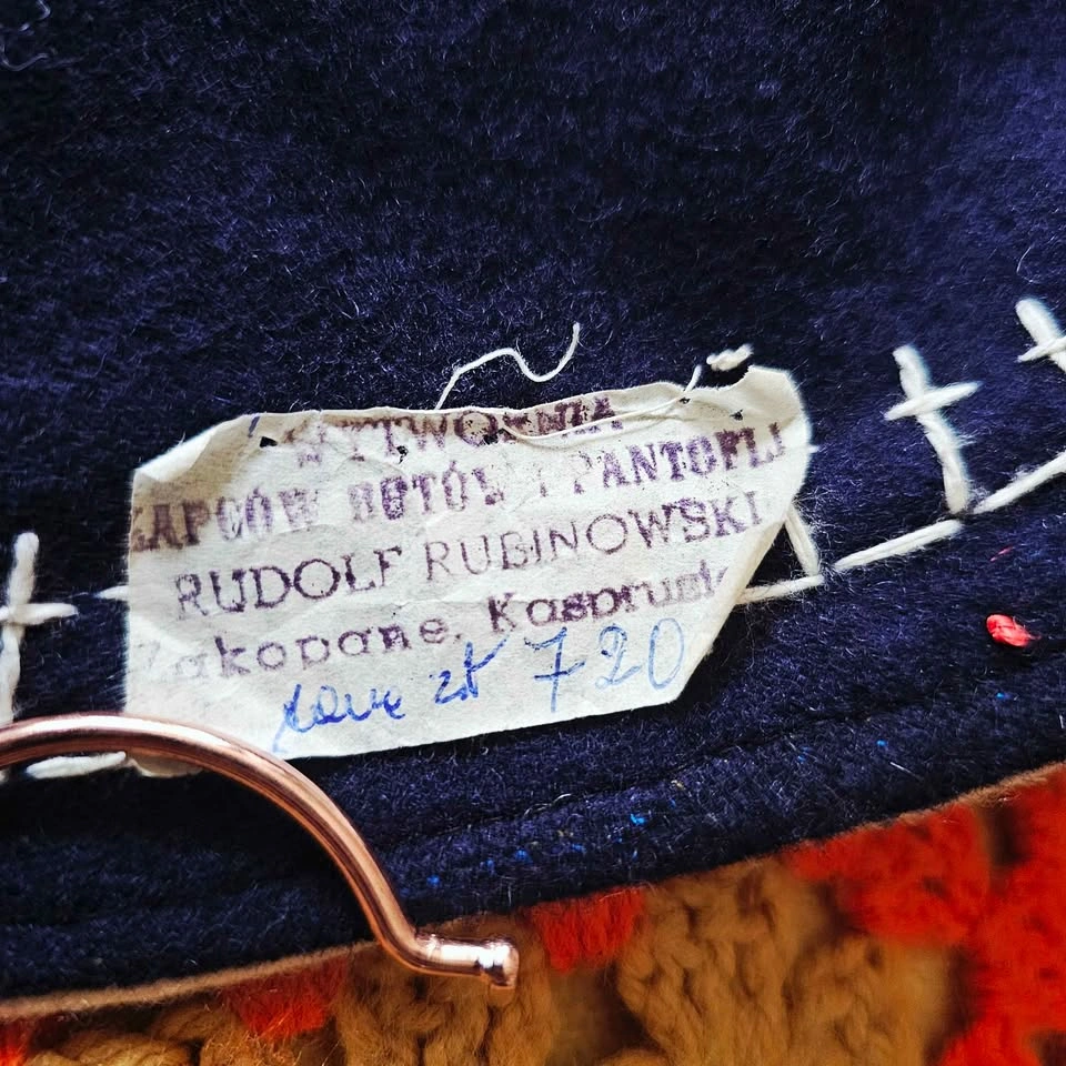 Vintage 1970s Polish Kamizelka Handmade Embroidered Wool Vest - photo 2
