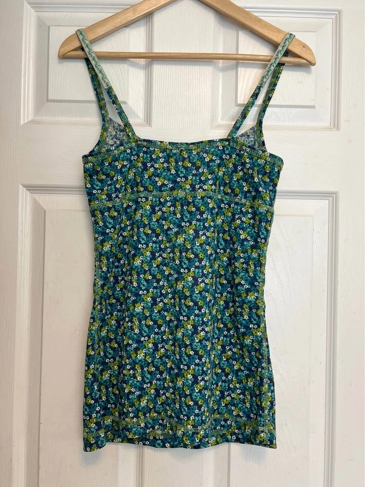 ⚽ Floral green Top- New - photo 2
