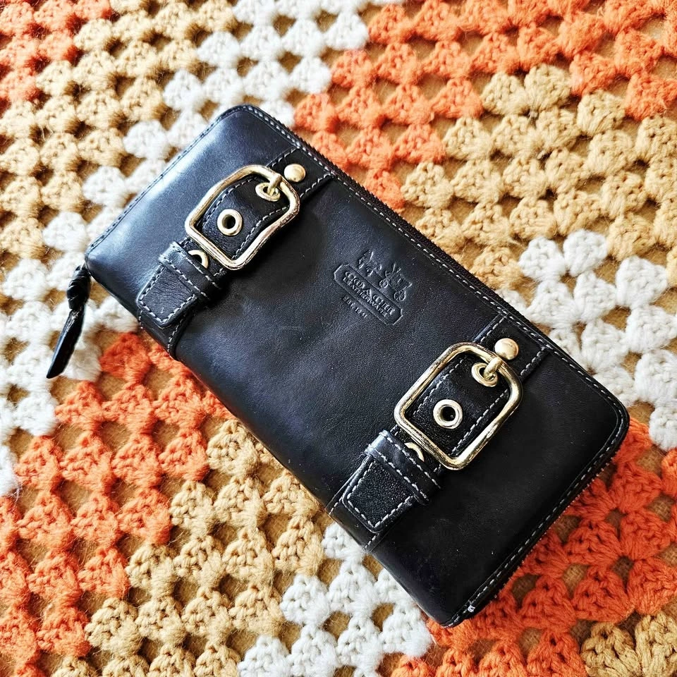Vintage Coach Zoe Black Leather Continental Wallet