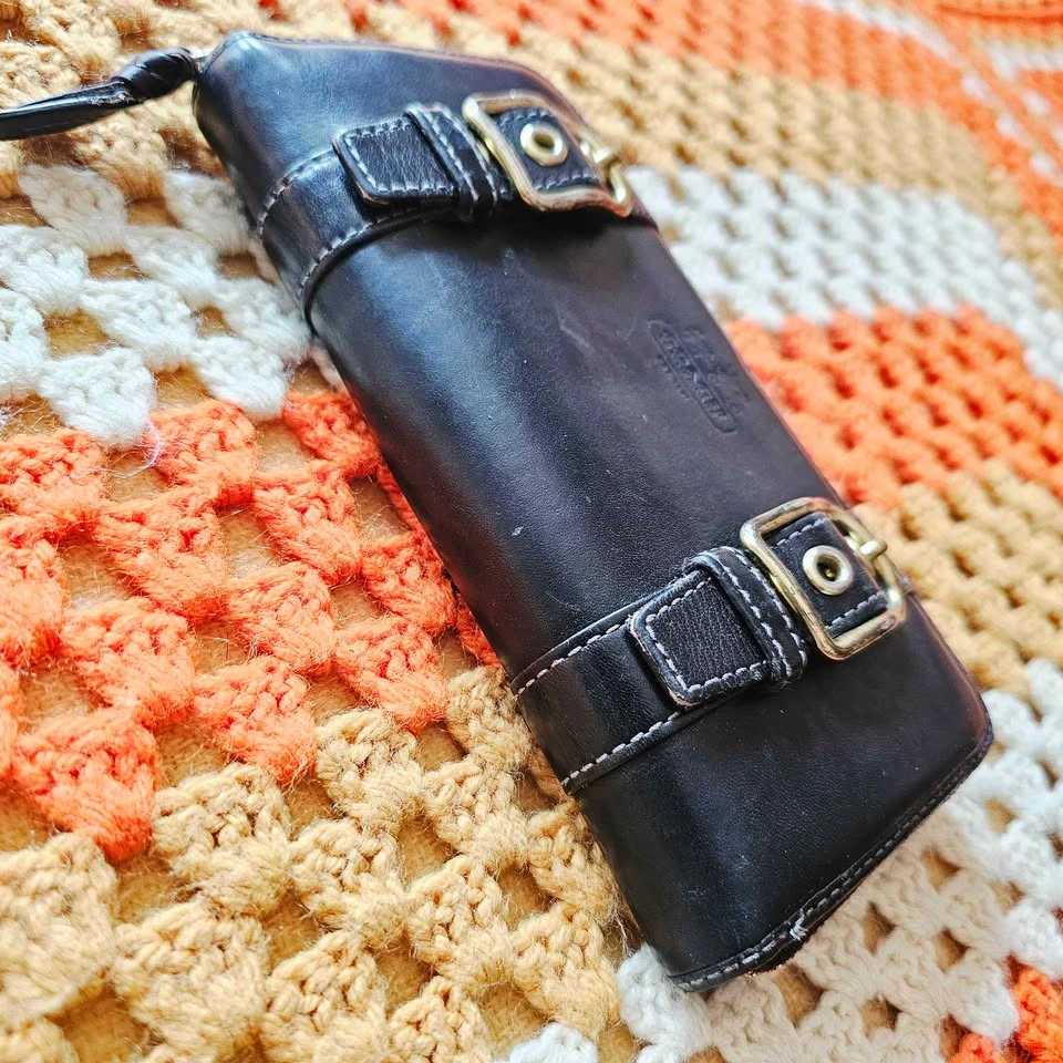 Vintage Coach Zoe Black Leather Continental Wallet - photo 4