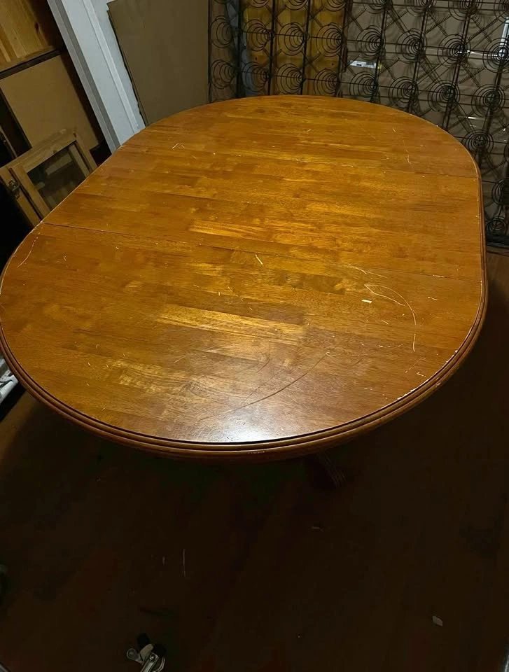 Vintage Canadian KUOLIN Mid-Century Oval Extension Table
