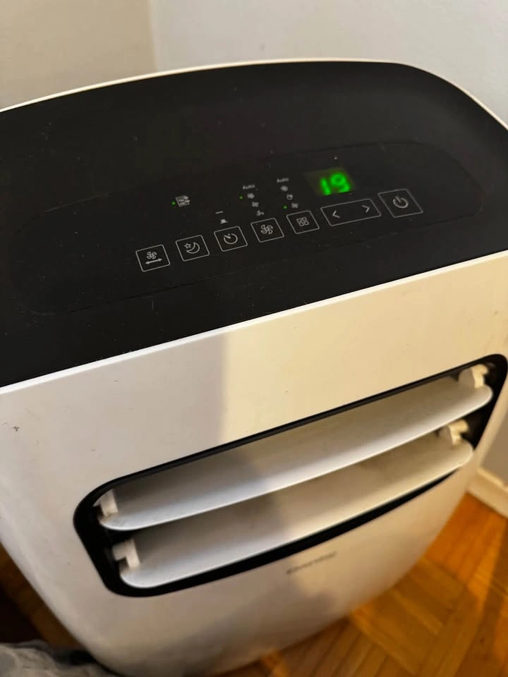 Danby 12000 BTU portable AC - photo 2