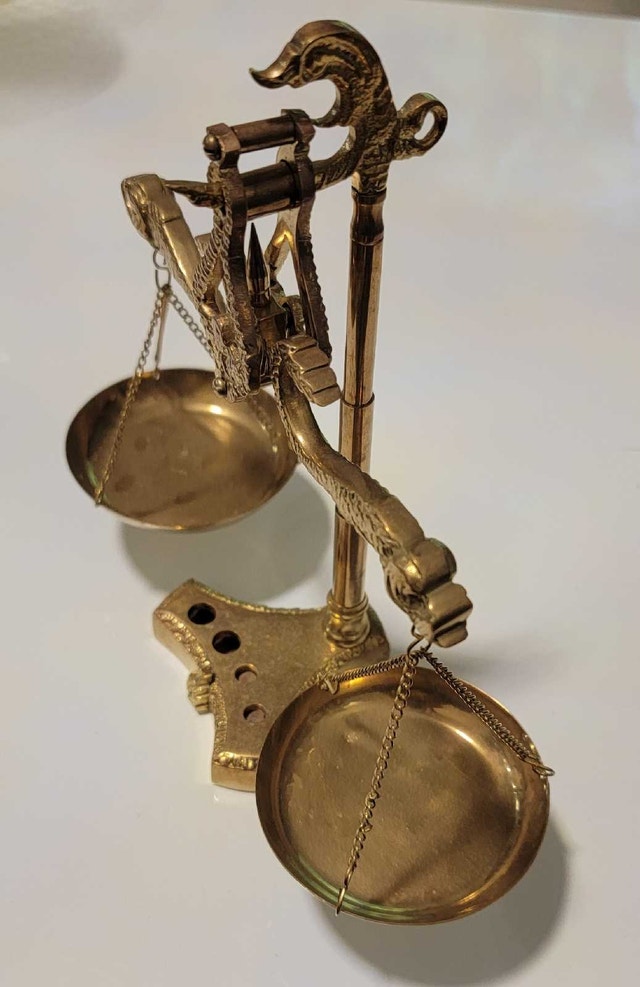 Brass Decorative balance scale - photo 2