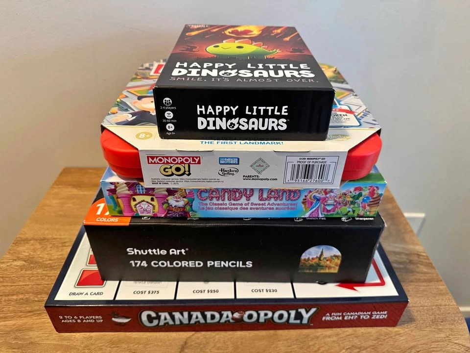 ⚽️ Board Game/Coloring Pencils Bundle