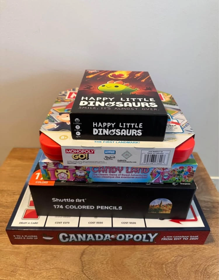⚽️ Board Game/Coloring Pencils Bundle - photo 2