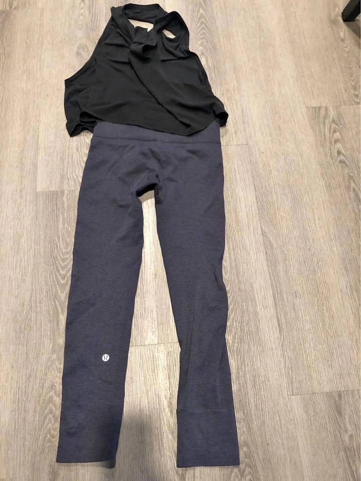 Size 6 lulu lemon leggings and tank