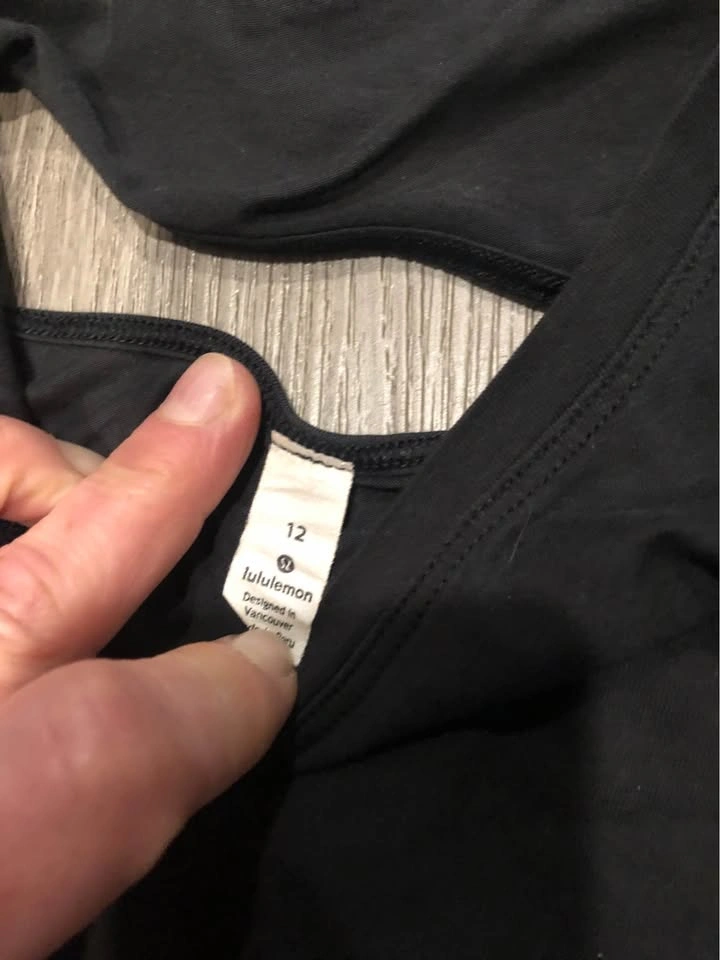 Size 6 lulu lemon leggings and tank - photo 2
