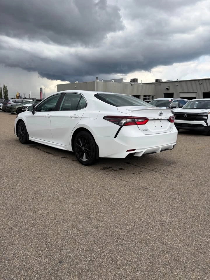 2021 Toyota Camry - photo 4