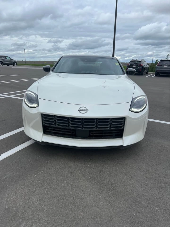 2026 Nissan Z - photo 2